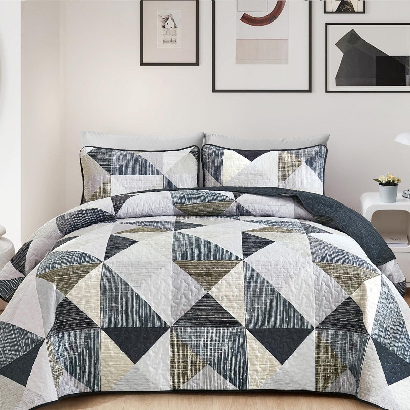 Dintszyayue King Size Quilt Grey Blue, 3 Pieces Patchwork Bedspread Bedding for King Size Bed, Soft Lightweight Microfiber Geometric Coverlet Set for All Season Quilts with 2 Pillowcases - Image 1