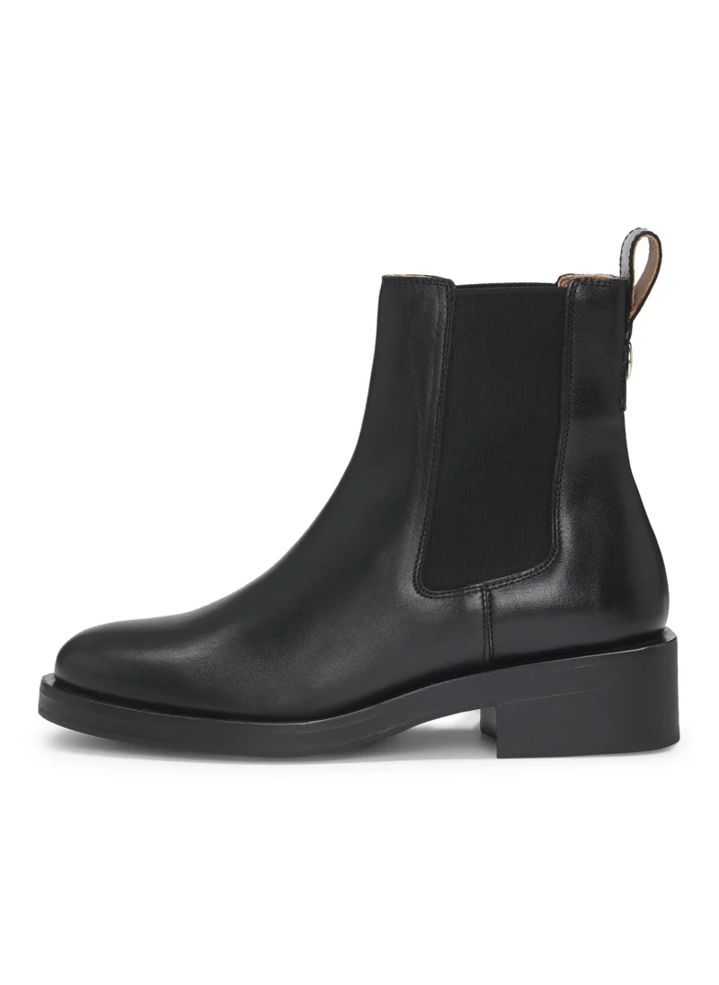 بوس Leather Chelsea boots with logo rivet