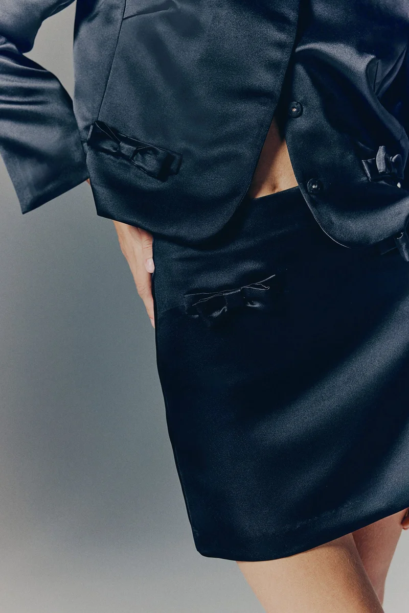 اتش اند ام Bow-Detail Satin Mini Skirt