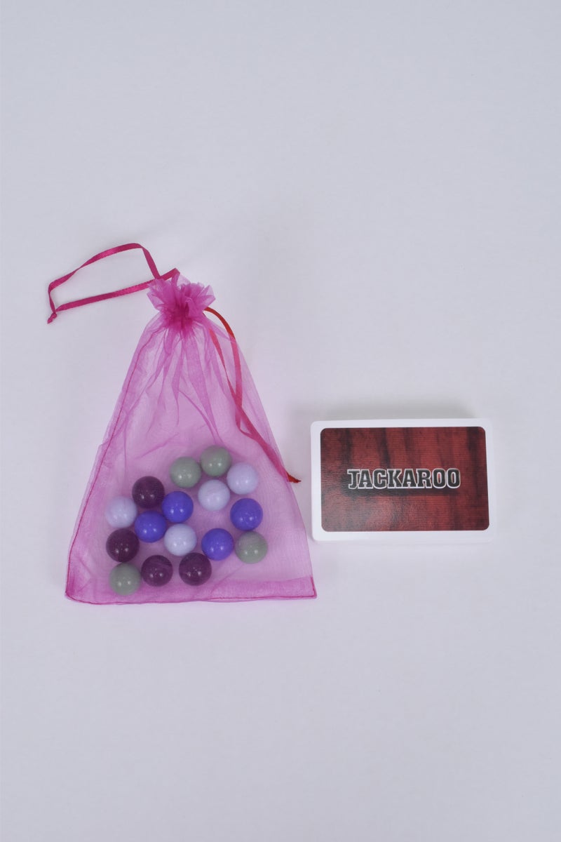 لحظة مرح مجموعة بطاقات لعب مع احجار الجاكارو - Image 1