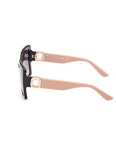 GUESS نظارة شمسية مربعة للنساء مع حماية من الأشعة فوق البنفسجية - GU0010305W52 - مقاس العدسة: 52 مم  - Image 2