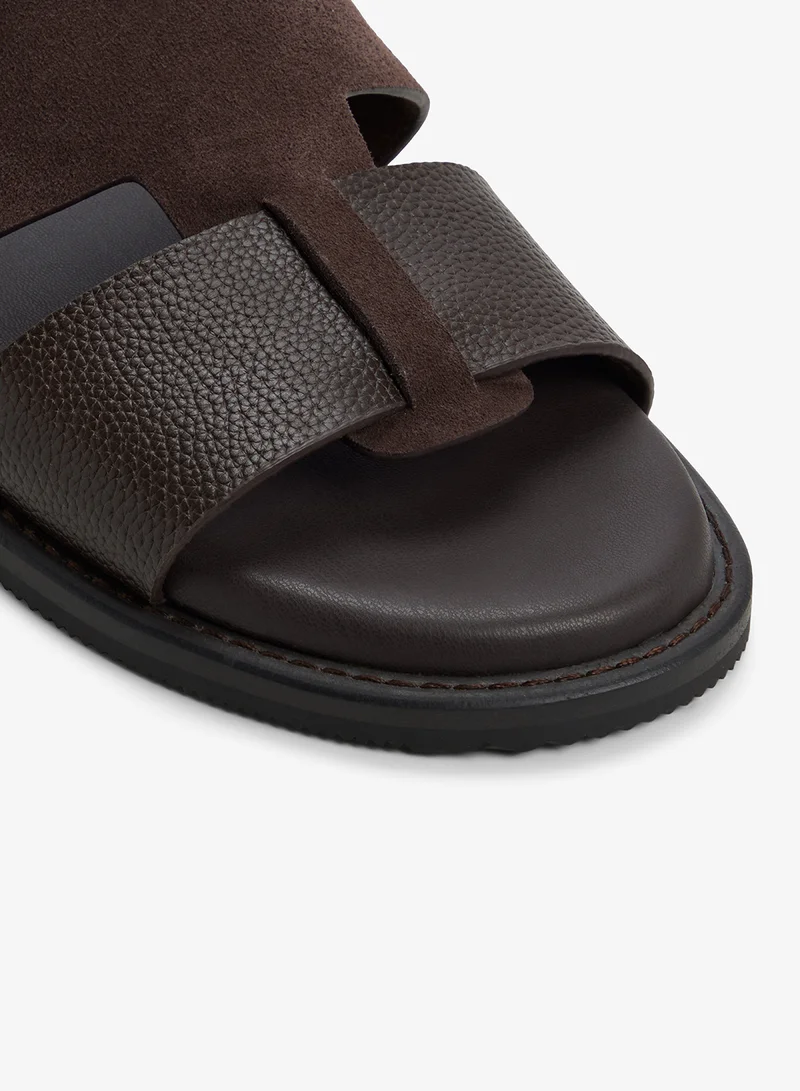 الدو صنادل مسطحة بأشرطة متعددة