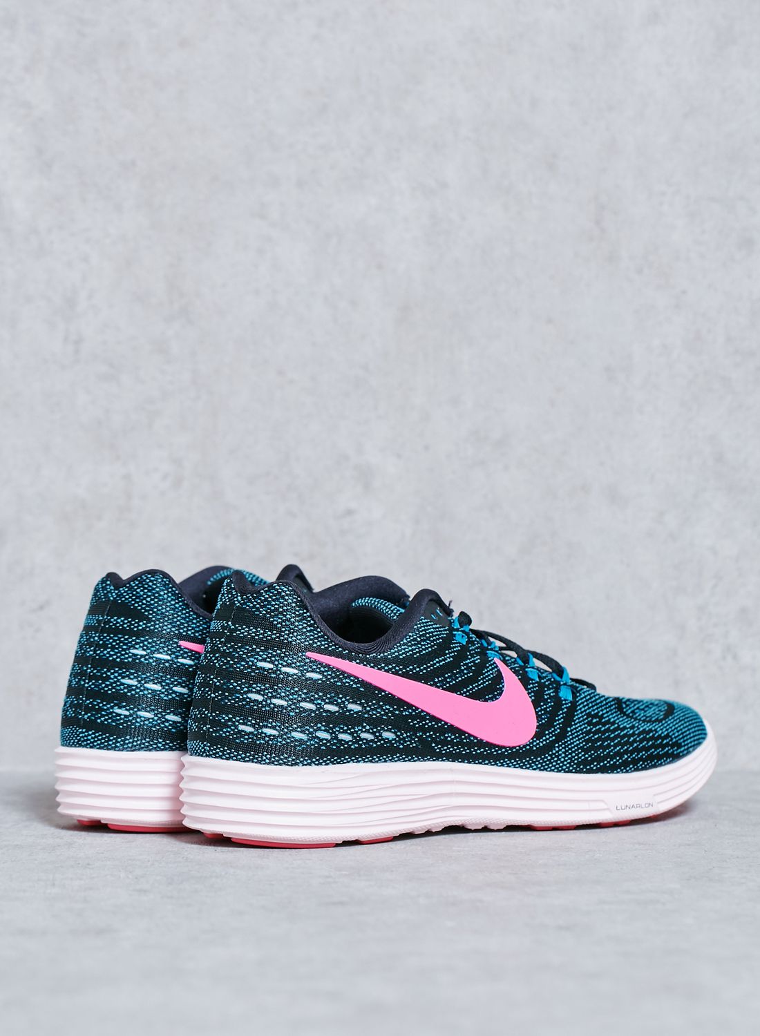 nike lunar tempo women's