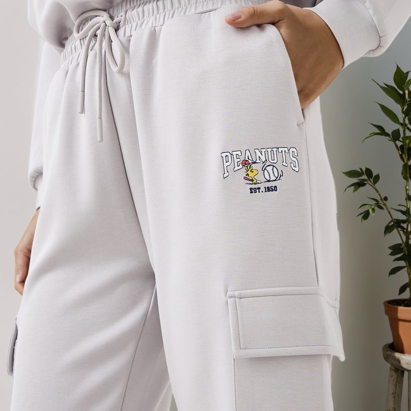 اس بي كاركترز بنطلون رياضي كارغو بطبعة الفول السوداني - Image 4