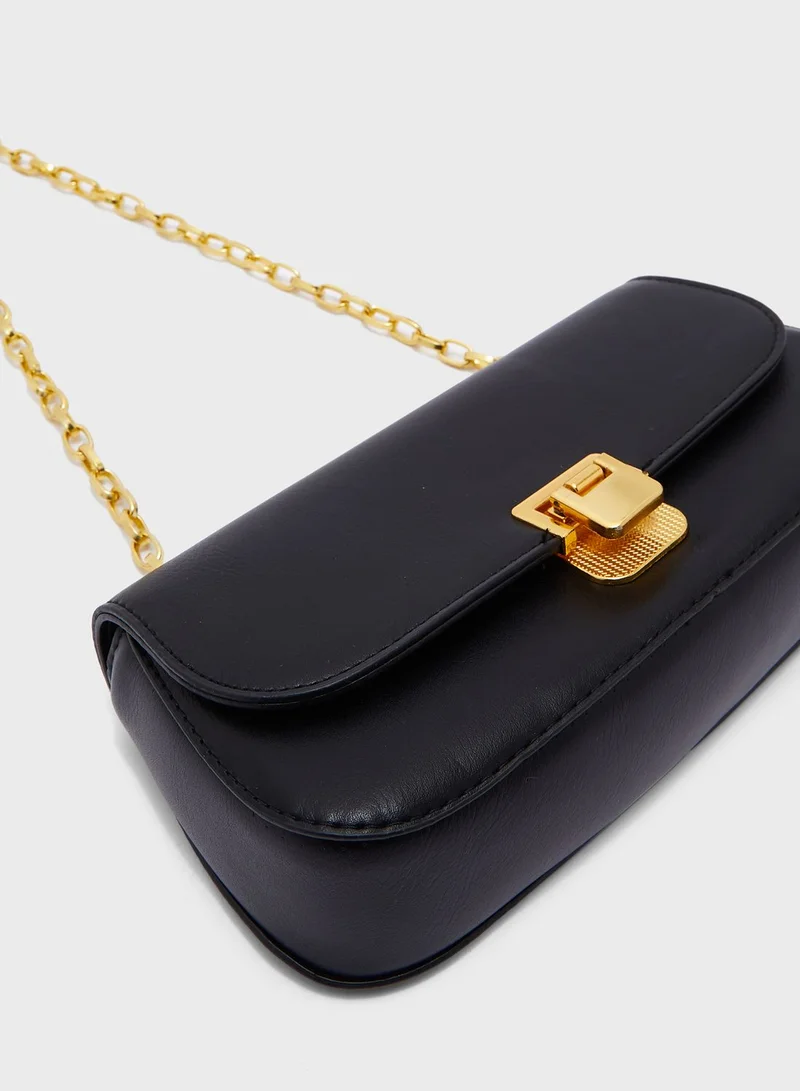ELLA Chain Strap Baguette Bag With Clasp