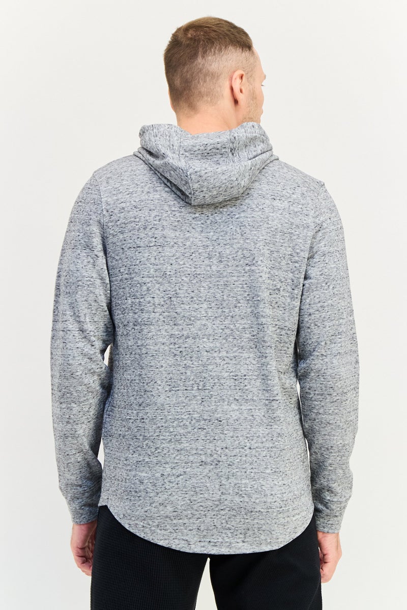 UNDER ARMOUR ملابس رياضية للرجال من دواين جونسون بأكمام طويلة مناسبة للخارج، رمادي فاتح - Image 3