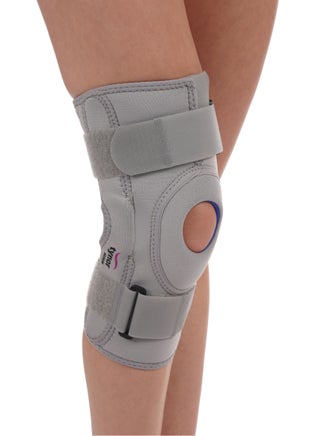 Knee Support Hinged (Neoprene) is a versatile knee support which offers the advantage of controlled compression around the knee as well as a rigid side support which is typical of splints - pzsku/Z3FB93A0438E7AAC43597Z/45/_/1669131722/d1bd42fb-f0a3-4aab-814d-5457f596f7ef