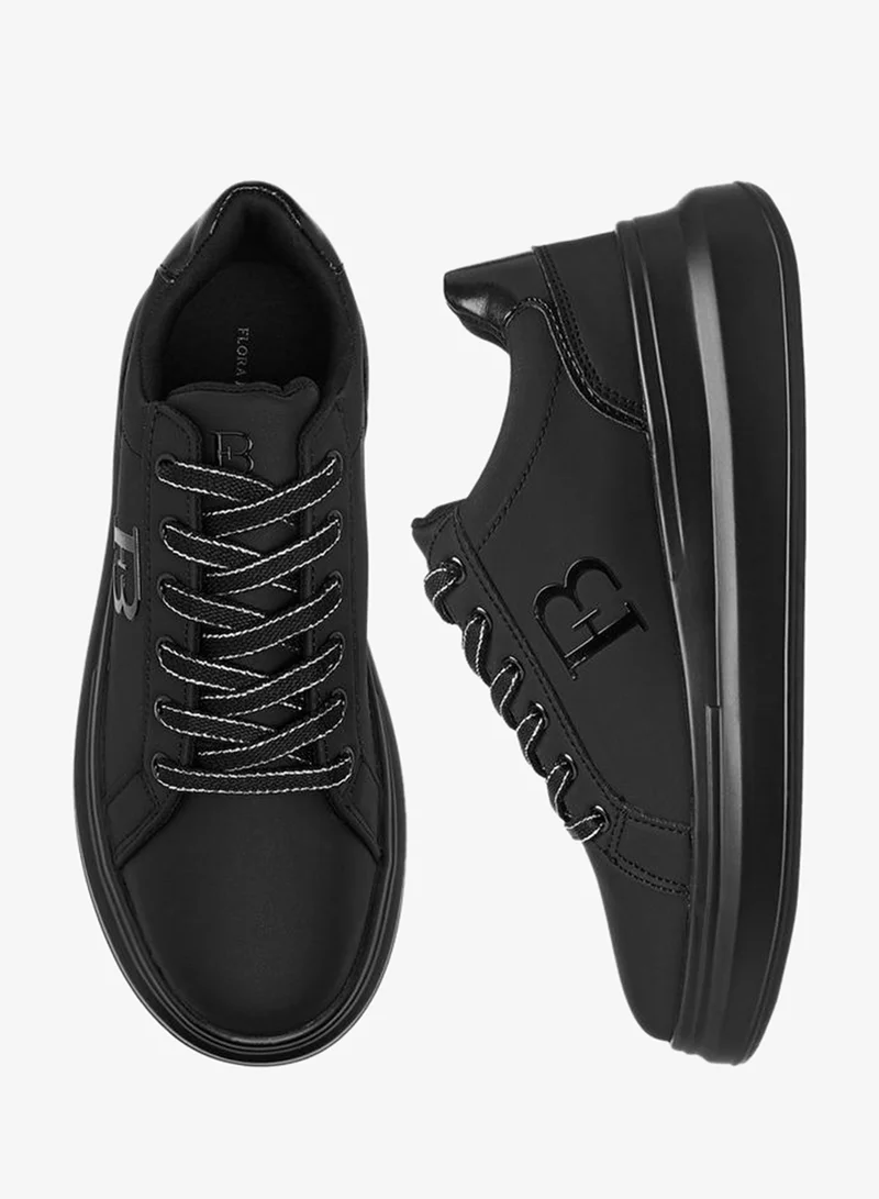 فلورا بيلا من شو إكسبرس أحذية رياضية برباط مزينة بالدانتيل