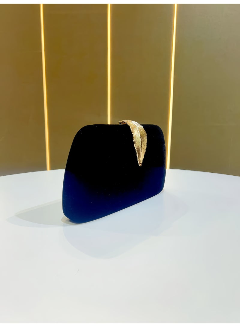 Flossie Evening clutch, black, velvet, perfect for evening outings, highlighting an elegant and sophisticated style - Image 5