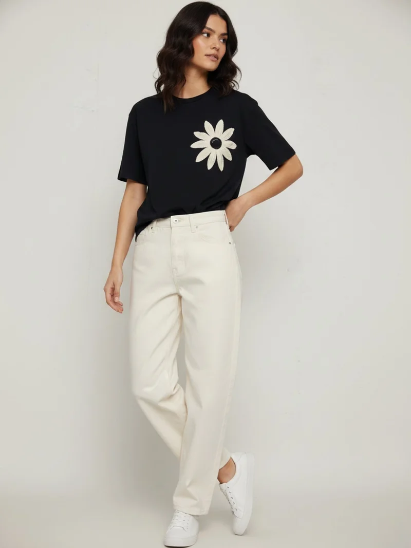 Outzidr  Black Short Sleeve Floral Embroidered Top for Women | Best Price UAE