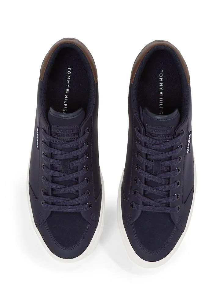 تومي هيلفيغر Cupsole  Low Top Sneakers