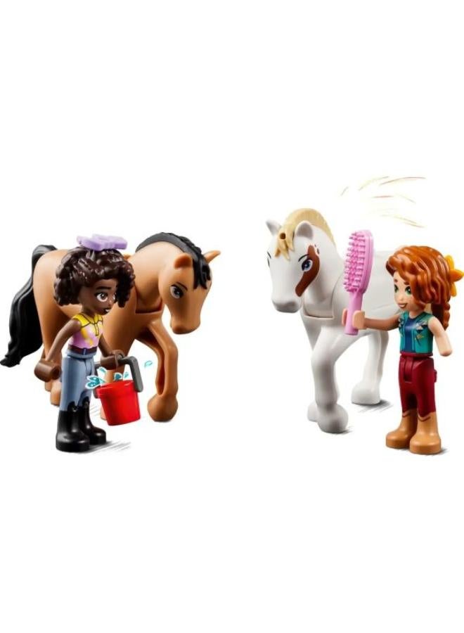 LEGO Autumn's Horse Stable - Image 2