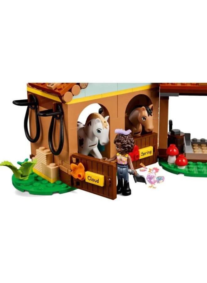 LEGO Autumn's Horse Stable - Image 3