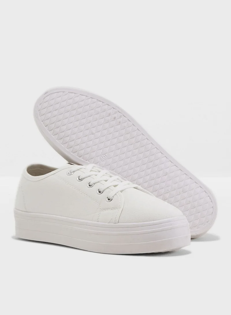 ONLY Sarina Plain Sneaker