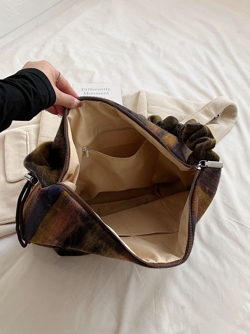 Retro Style Woolen Bag Contrast Color Stripe Antique Niche Design Pleated Shoulder Bag Women'S Large Capacity Underarm - Image 2