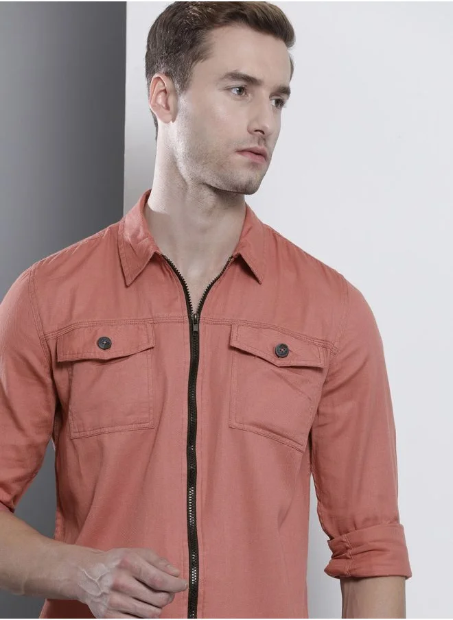 شركة المرآب الهندية Men Slim Fit Solid Full Sleeves Cutaway Collar Double Flap Pocket Casual Over Shirt