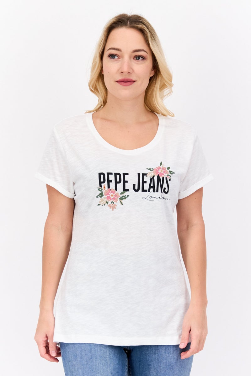 Pepe Jeans تي شيرت نسائي بأكمام قصيرة وياقة دائرية، طباعة جرافيك، أبيض فاتح - Image 1