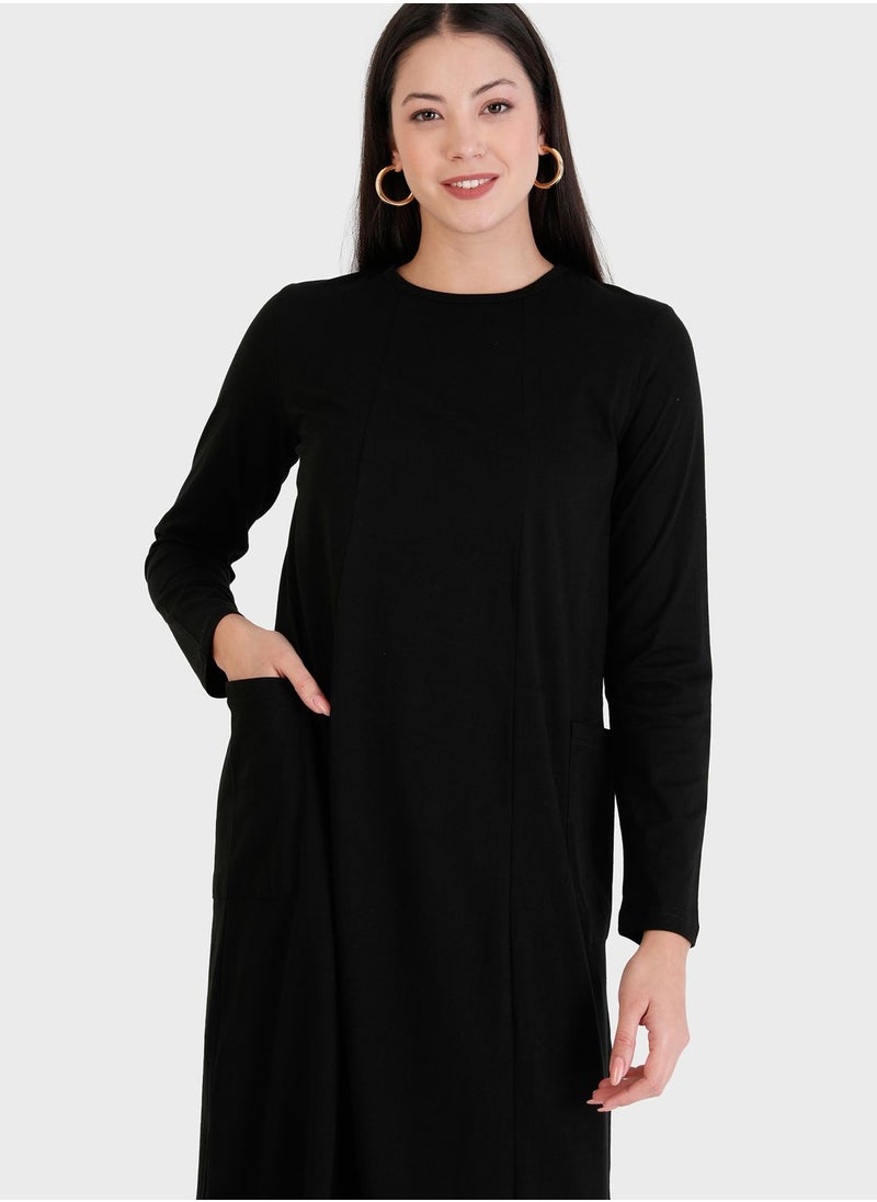 Round Neck Pocket Detail Dress - pzsku/Z3FCA47990DD52F267310Z/45/_/1694775752/87034adb-9e0f-4165-a1de-e5c2086b4eb4