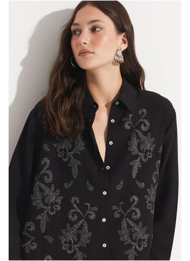 جون June Women Exclusive Oversize/Loose Fit Linen Blend Embroidered Detail Shirt Black