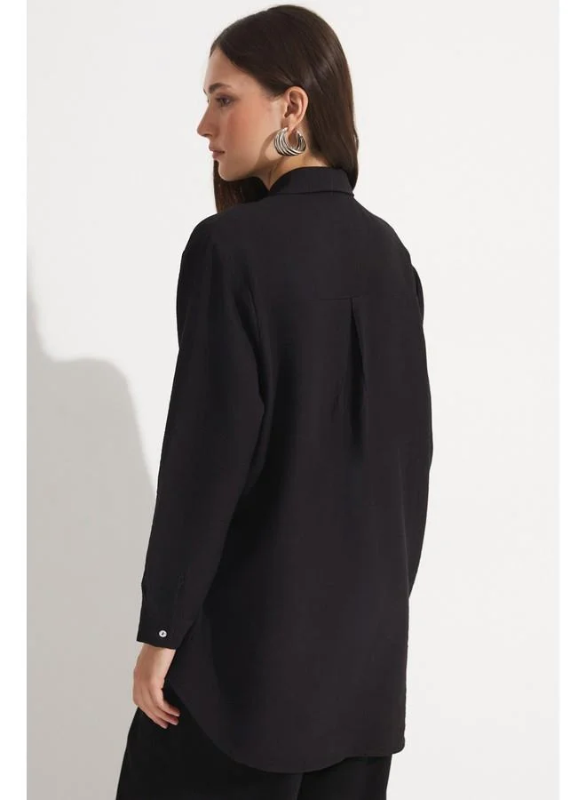 JUNE June Women Exclusive Oversize/Loose Fit Linen Blend Embroidered Detail Shirt Black