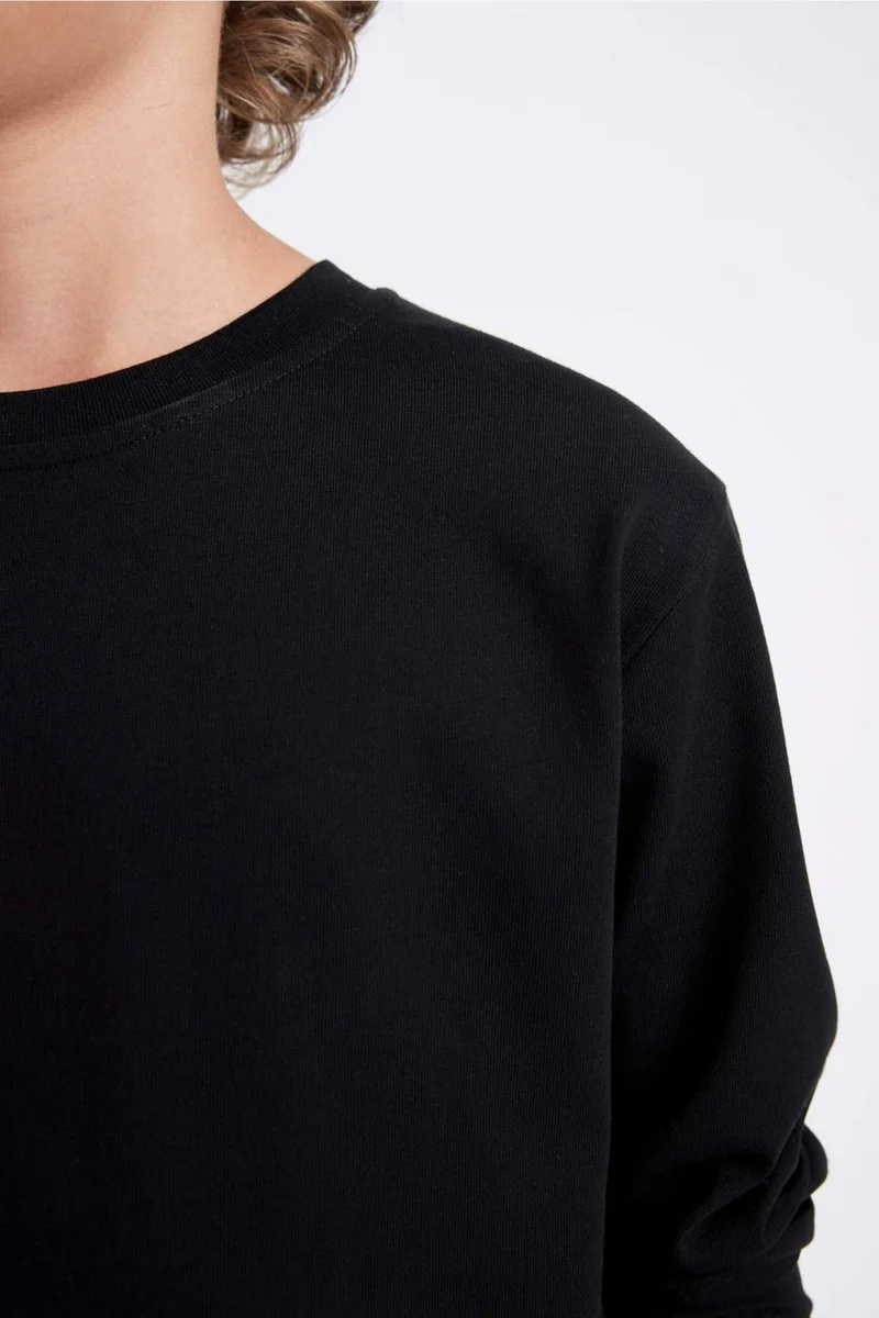 ديفاكتو Boy's Crew Neck Basic Plain Black Long Sleeve School T-Shirt K1686A624AU