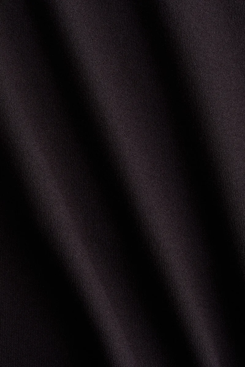 اتش اند ام بلوزة جيرسيه بأكمام طويلة