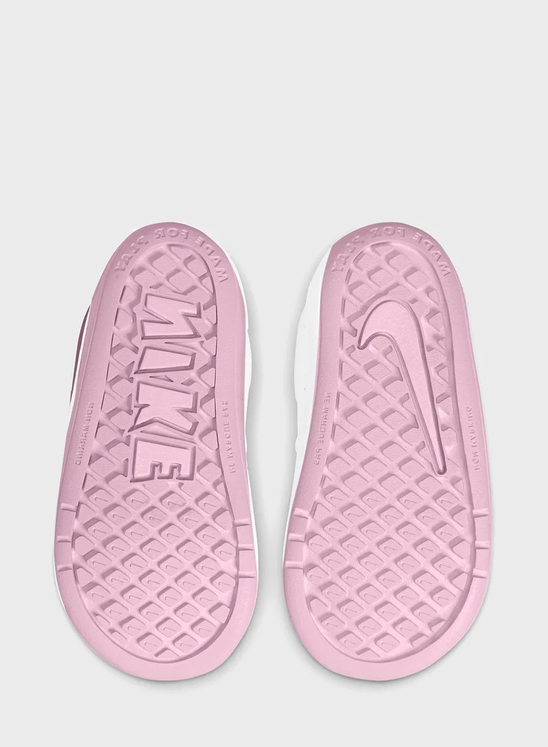 نايكي حذاء بيكو 5