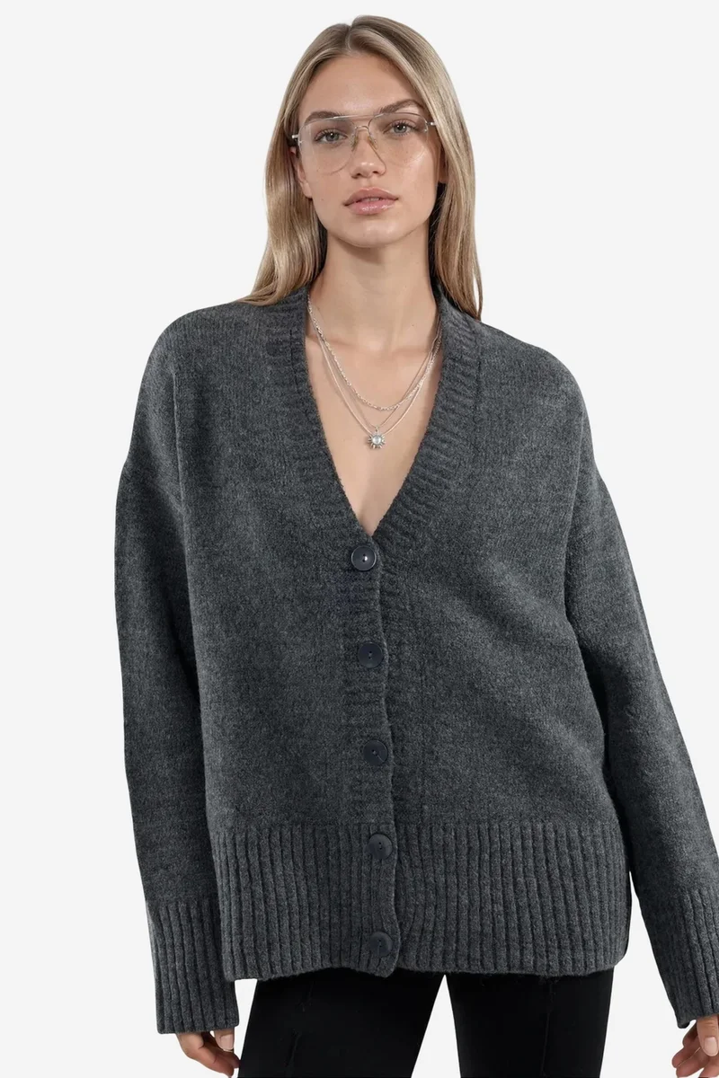 فيورنا VIORNA Ribbed V-Neck Button Cardigan