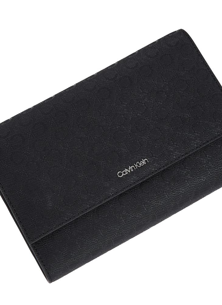 CALVIN KLEIN - EXTRA LARGE TRIFOLD WALLET - Image 1
