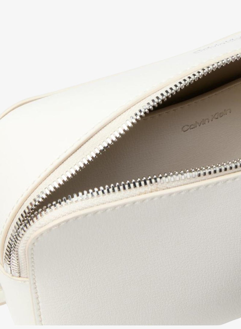 CALVIN KLEIN Foil Logo Camera Bag - Image 4