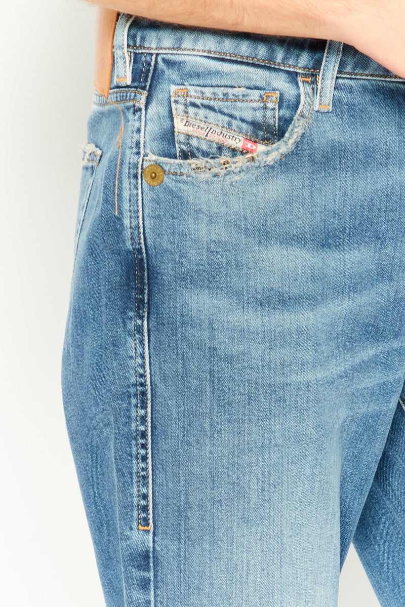 DIESEL جينز دنيم مغسول ضيق للرجال، أزرق - Image 3