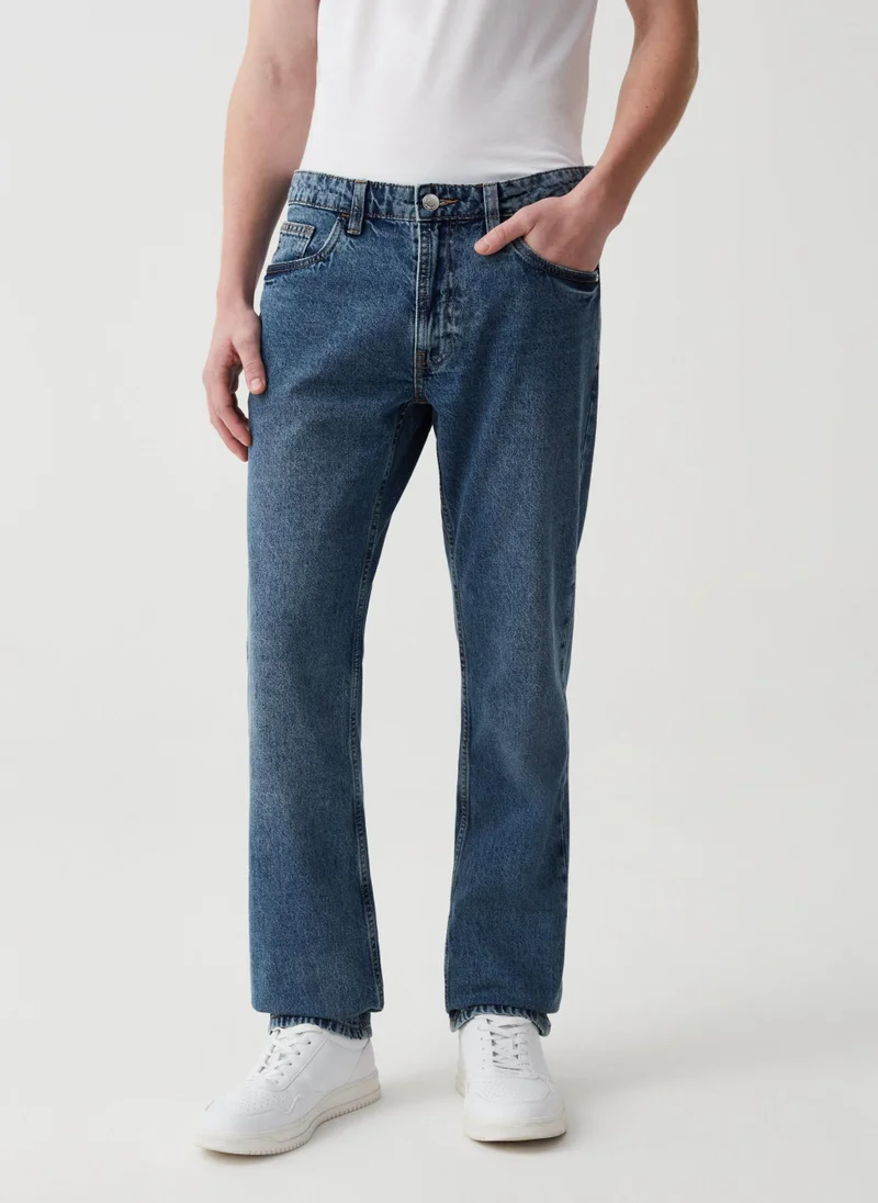 او في اس Regular Fit Jeans