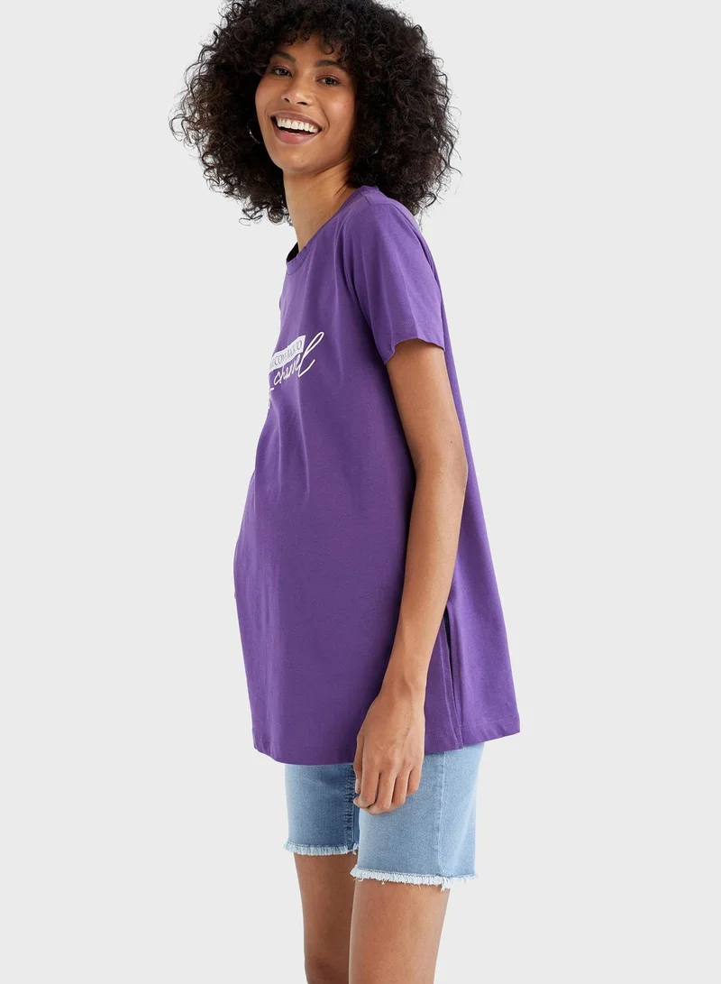 DeFacto Round Neck Graphic T-Shirt