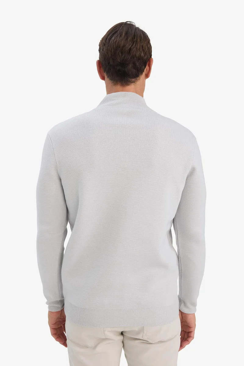 Defacto  Standard Fit Half Zippered Basic Knit Pullover for Men | Best Price UAE