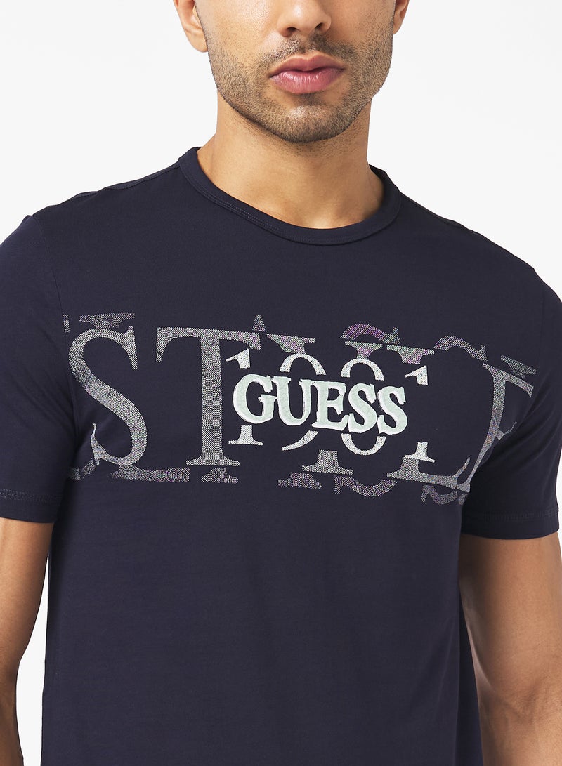 GUESS Short Sleeve Crew Neck  Gueshort Sleeve Chest Box T-Shirt - Image 3