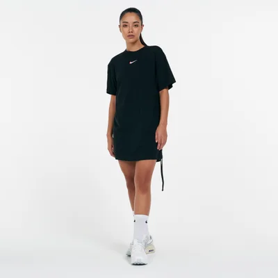 Nike Women's Sportswear Essential Dress