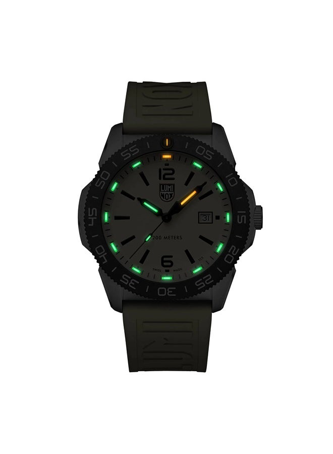 Luminox Unisex Analog Round Shape Rubber Wrist Watch XS.3125 - 44 Mm  - Image 2