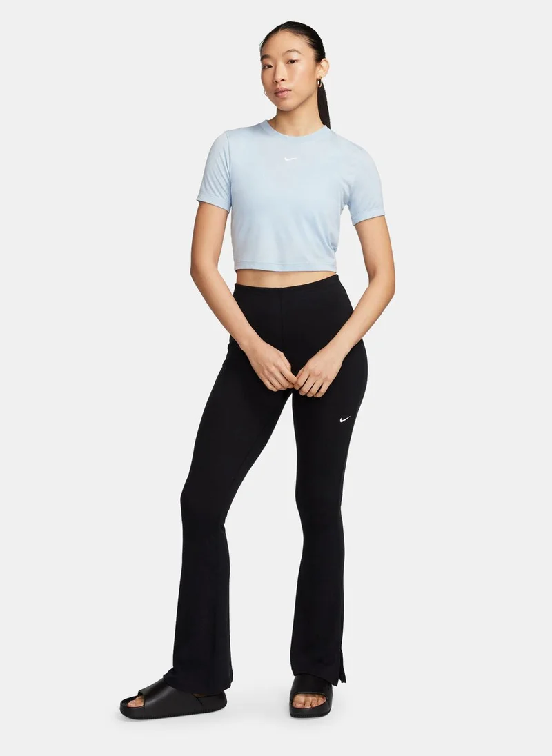 Nike Women's Sportswear Essential Cropped T-Shirt