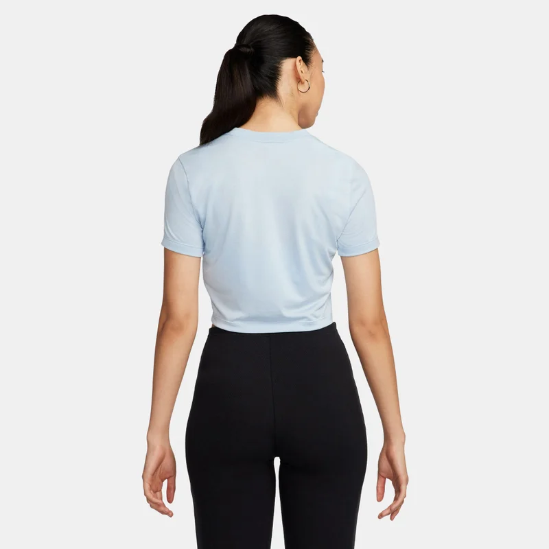 نايكي تيشيرت سبورتسوير اسنشال كروب للنساء