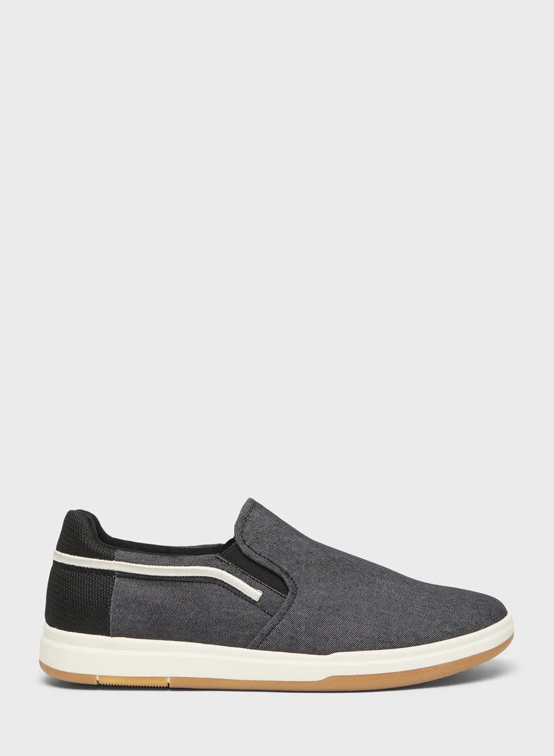 لي كوبر Casual Slip Ons Shoes