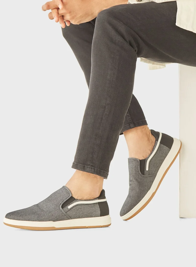 لي كوبر Casual Slip Ons Shoes