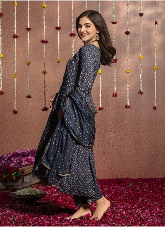 ISHIN Navy Kurta Set Straight Fit 3/4 Sleeve Sleeve made from Rayon featuring Self Design design and Round Neck neckline - Perfect for Ethinic!  - Image 2