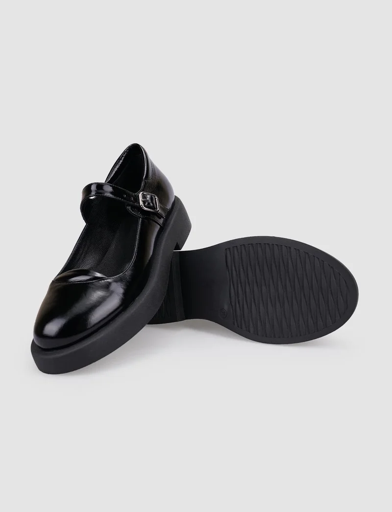 Cabani Leather Black Patent Leather Women's Casual Shoes