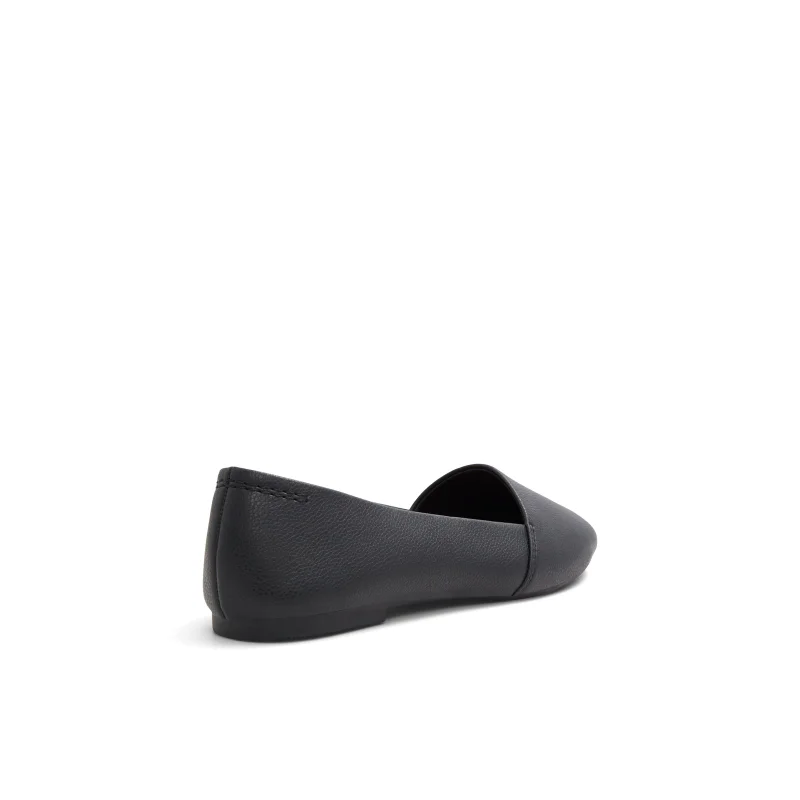 كول ات سبرنج SAMANTHA Almond Toe Loafers