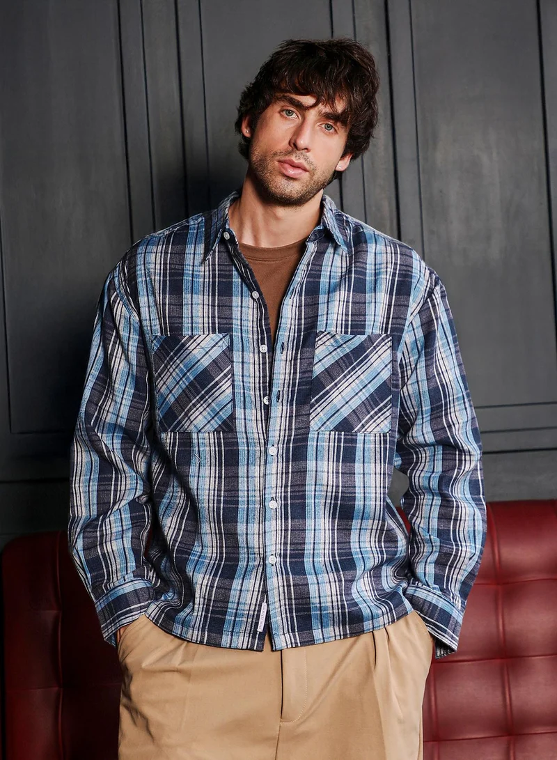 Campus Sutra Men Utility-Plaid Flannel Shirt | Spread Collar, Long Single-Button Cuff Sleeves | Button , Straight Hem | Plaid Brushed | Woven Fabric For Casual & Daily Wear | Indigo Blue