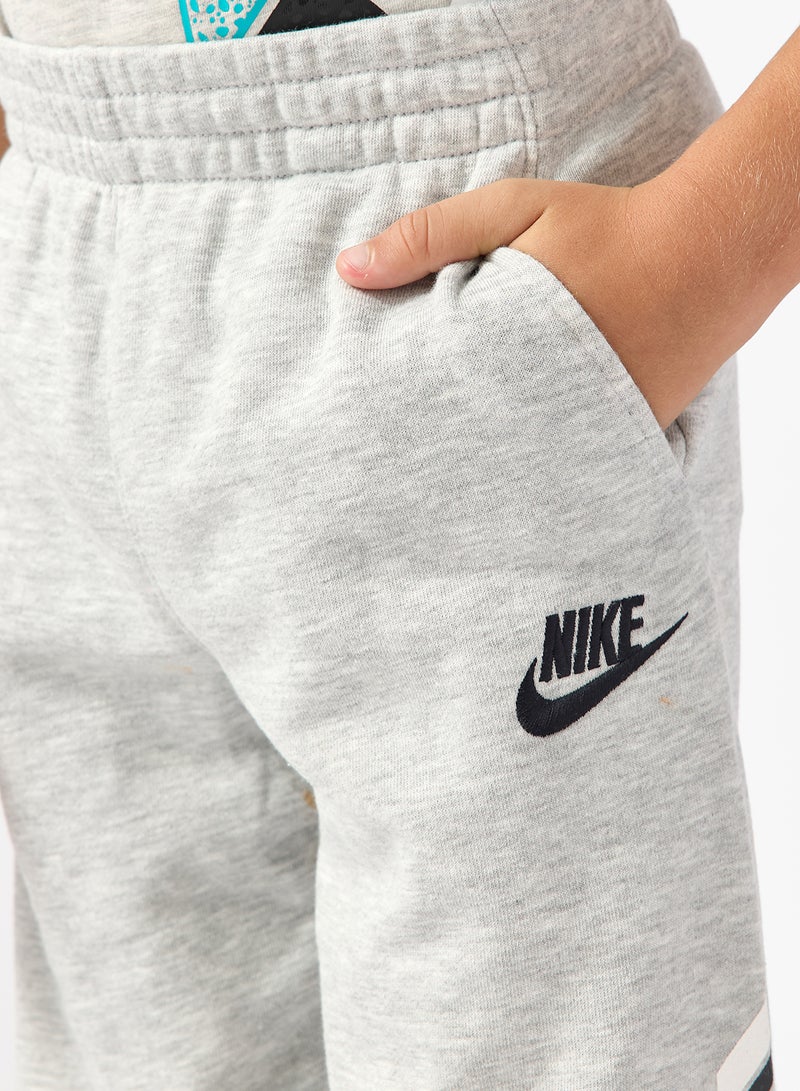 نايكي سروال رياضي للأطفال بخطوط خارجية - Image 4