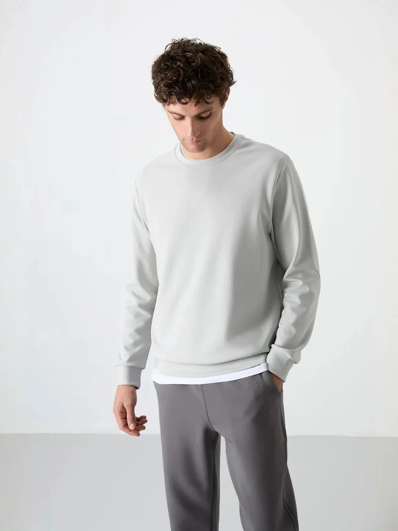 تومي لايف TOMMY Men's Plain Crew Neck Sweatshirt