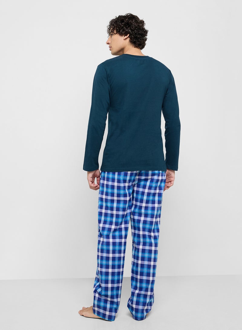 Seventy Five Men's Nightwear Sets - Image 2