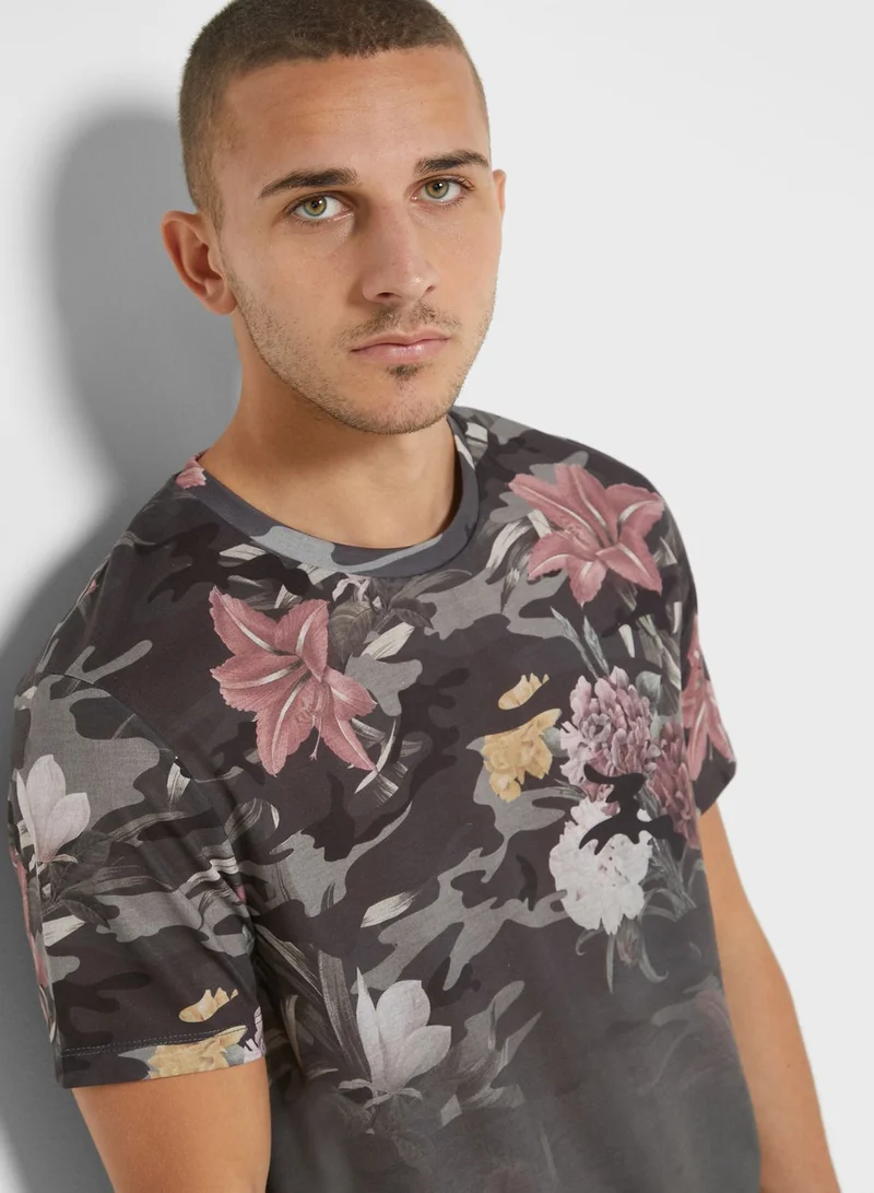 BURTON Camo Floral Print Faded Crew Neck T-Shirt