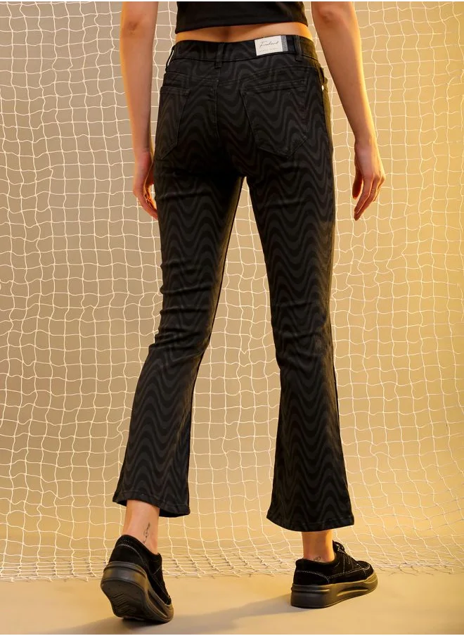 مرفوعة Women Bootcut Black Jeans